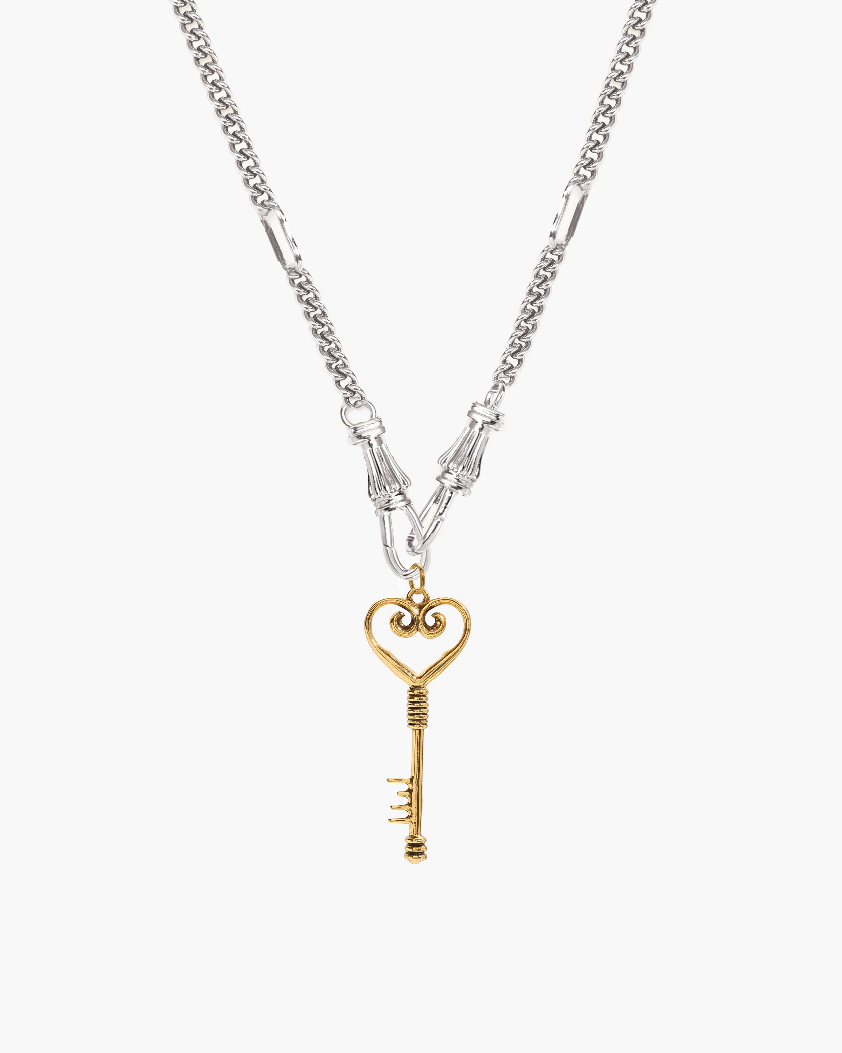 Deco Clasp Chain Necklace in Gold