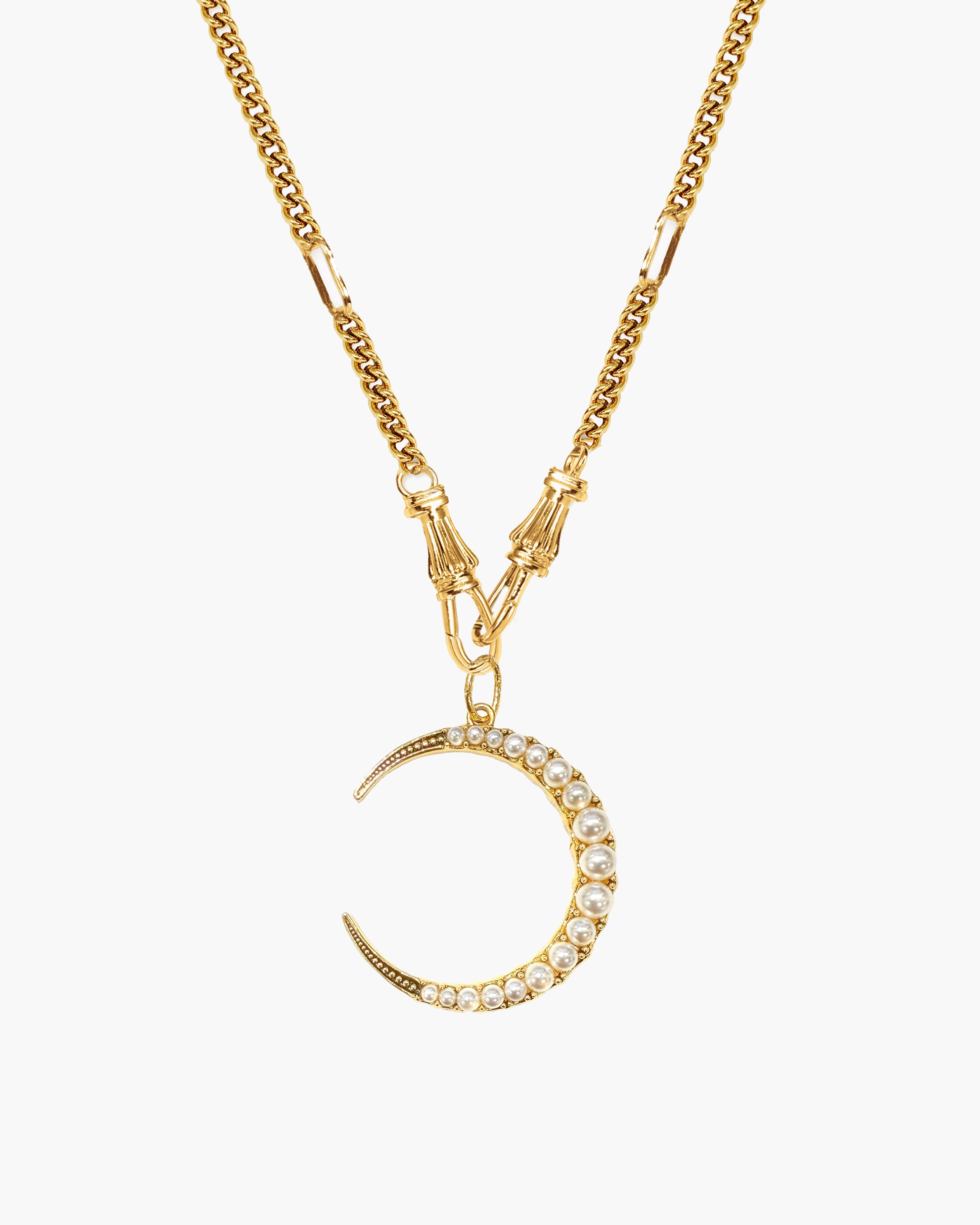 Deco Clasp Chain Necklace in Gold