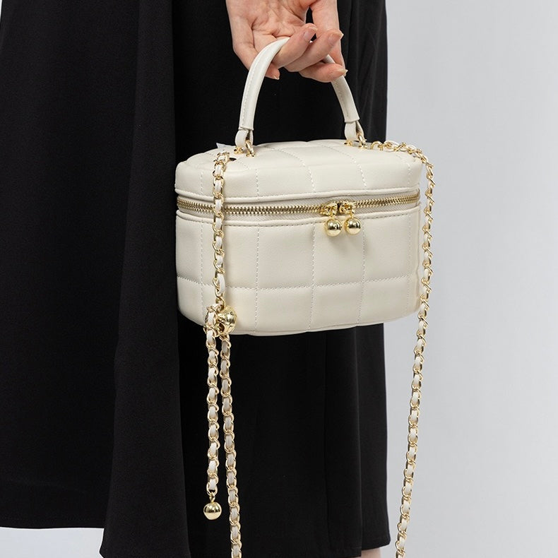 Women's Genuine Leather Textured Chain Shoulder Bag