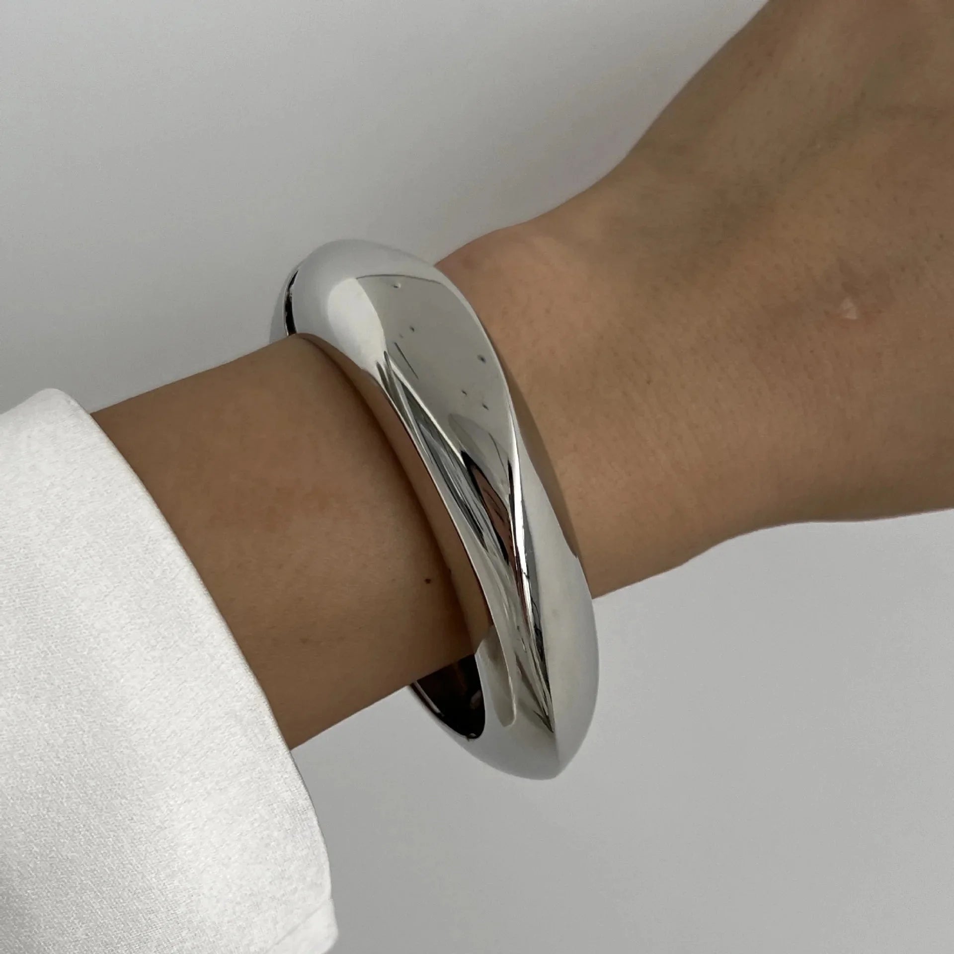 Avenlee Bulky Cuff Bangles
