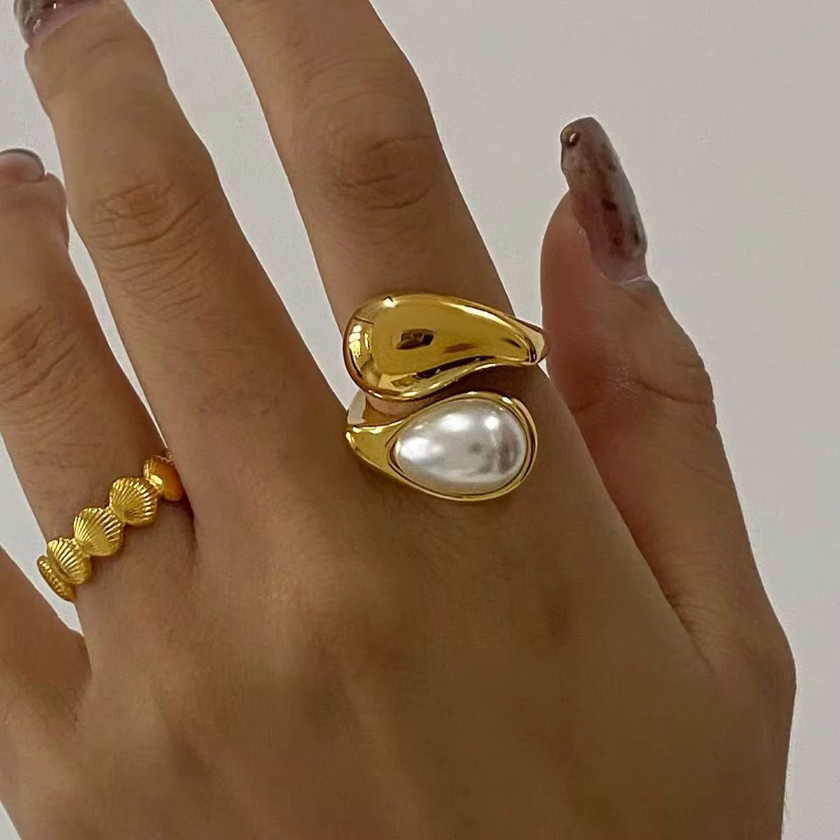 Dahlia Pearl Ring