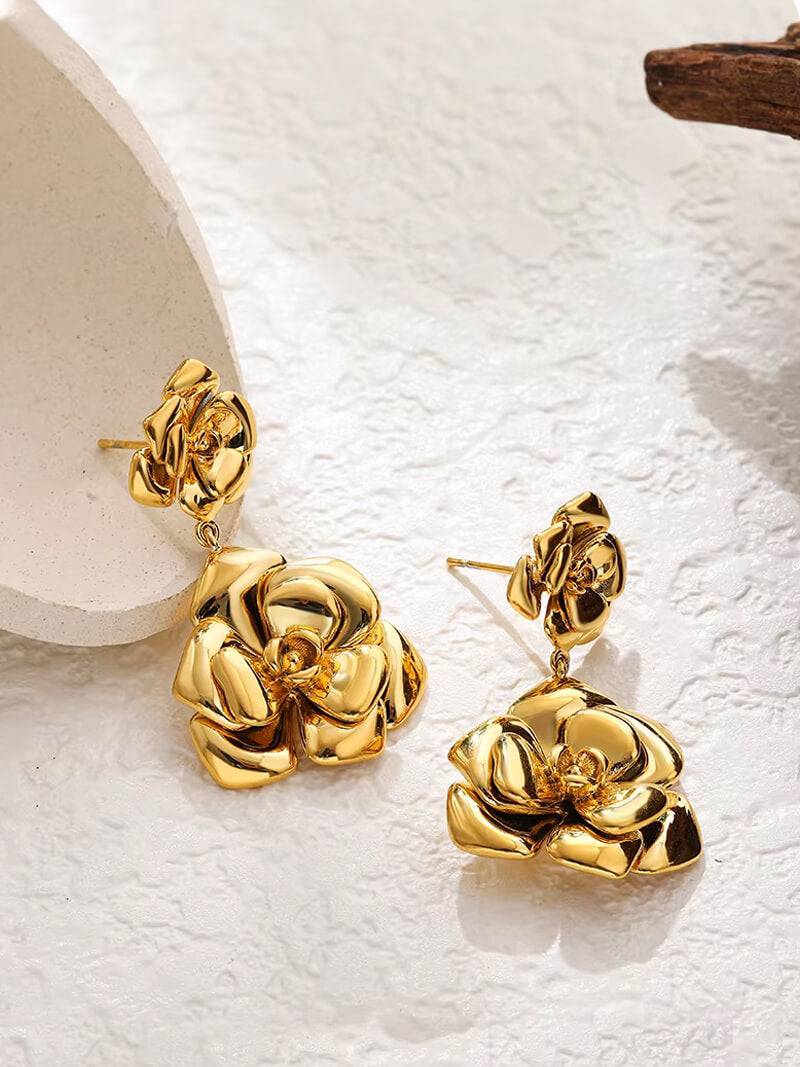 Isla Bloom Drop Earrings