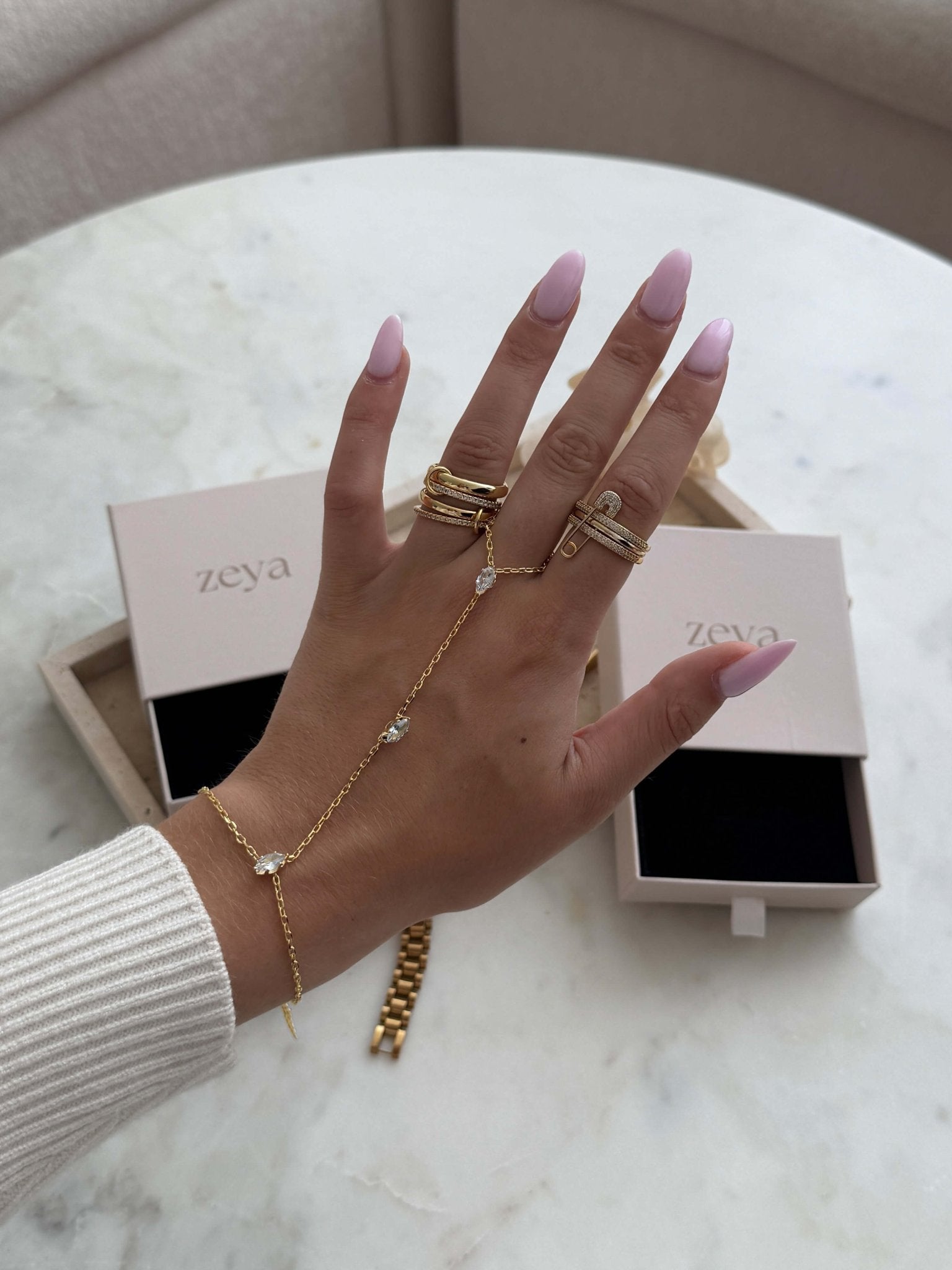Marquise Zirconia Link Hand Chain