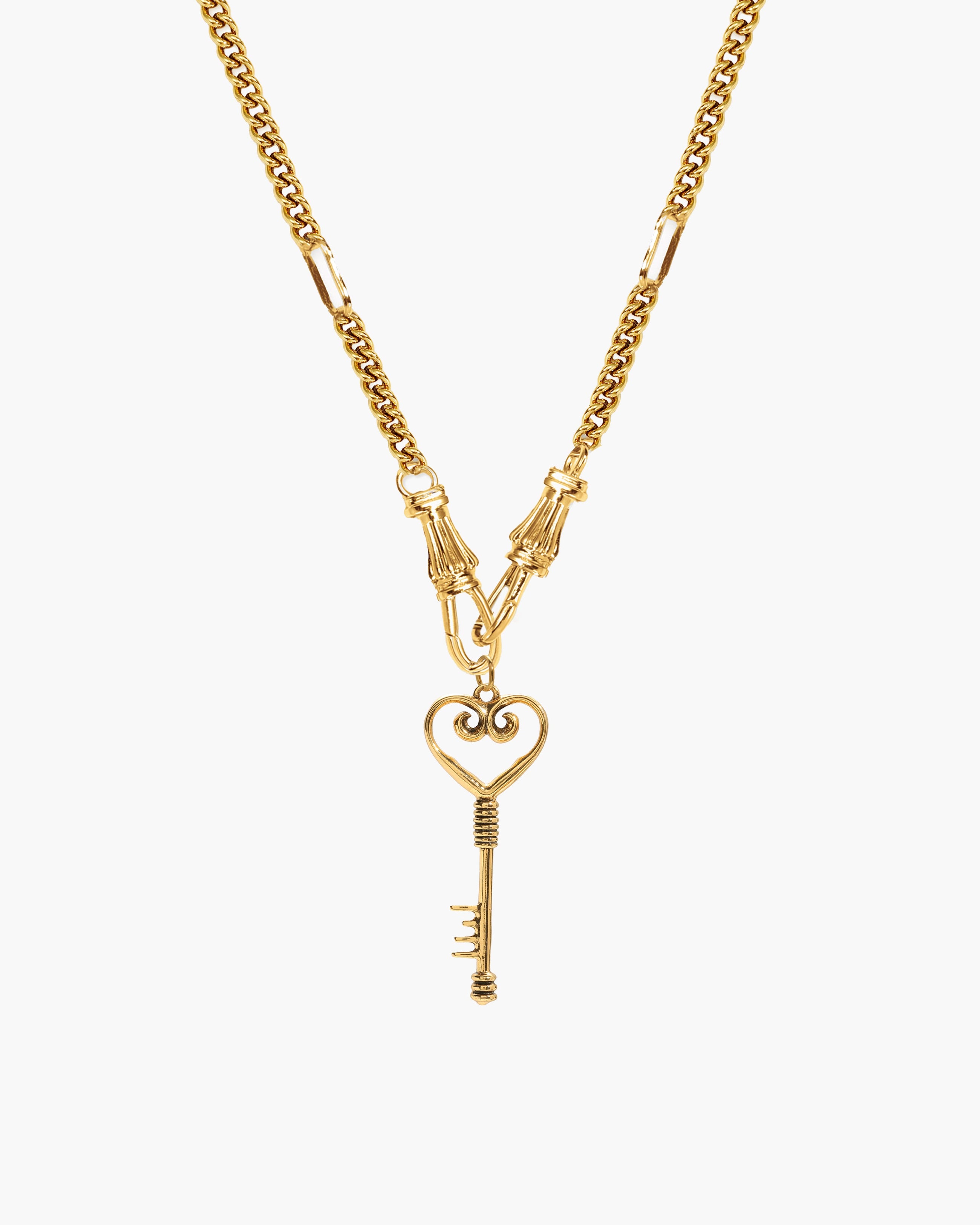 Deco Clasp Chain Necklace in Gold