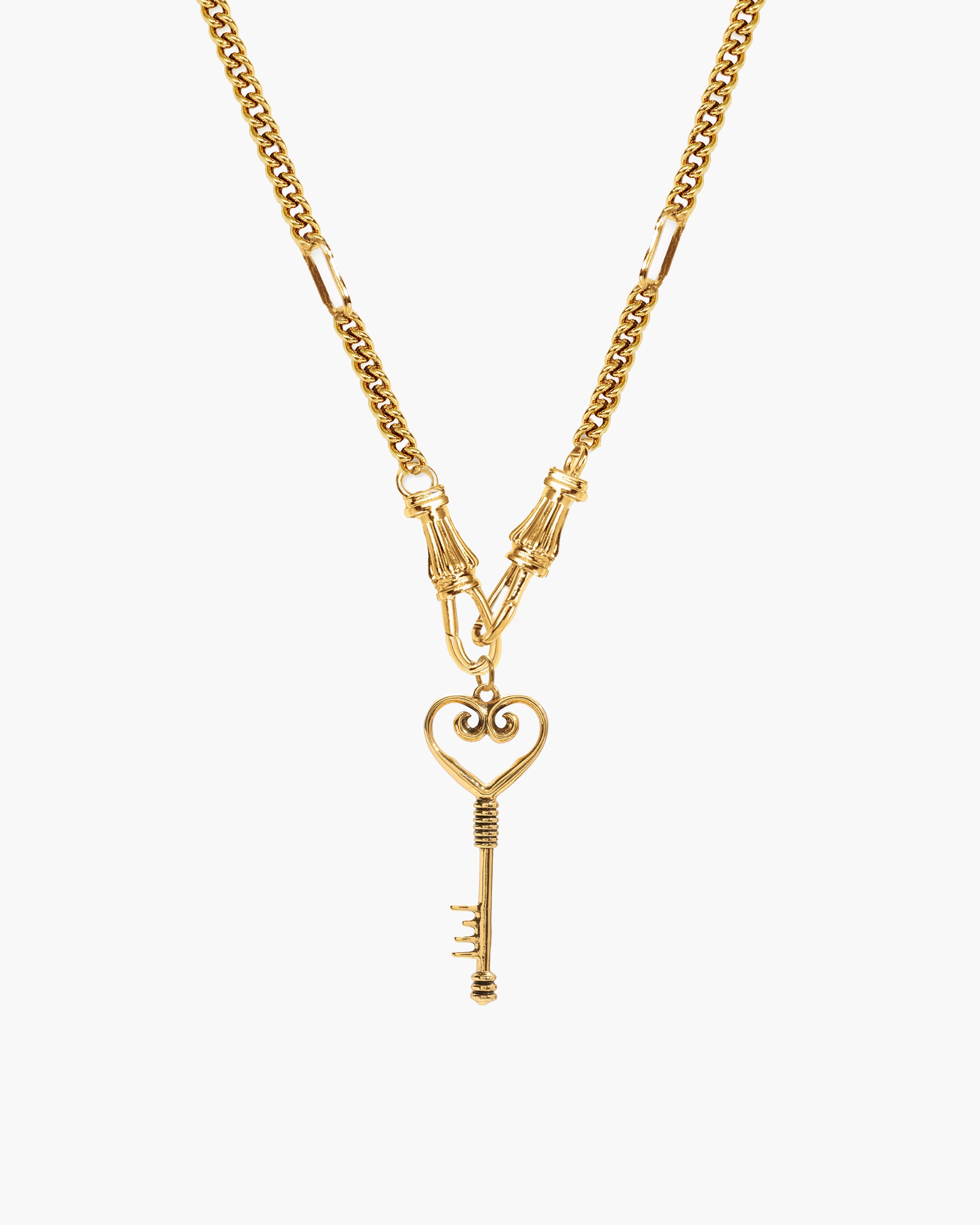 Deco Clasp Chain Necklace in Gold