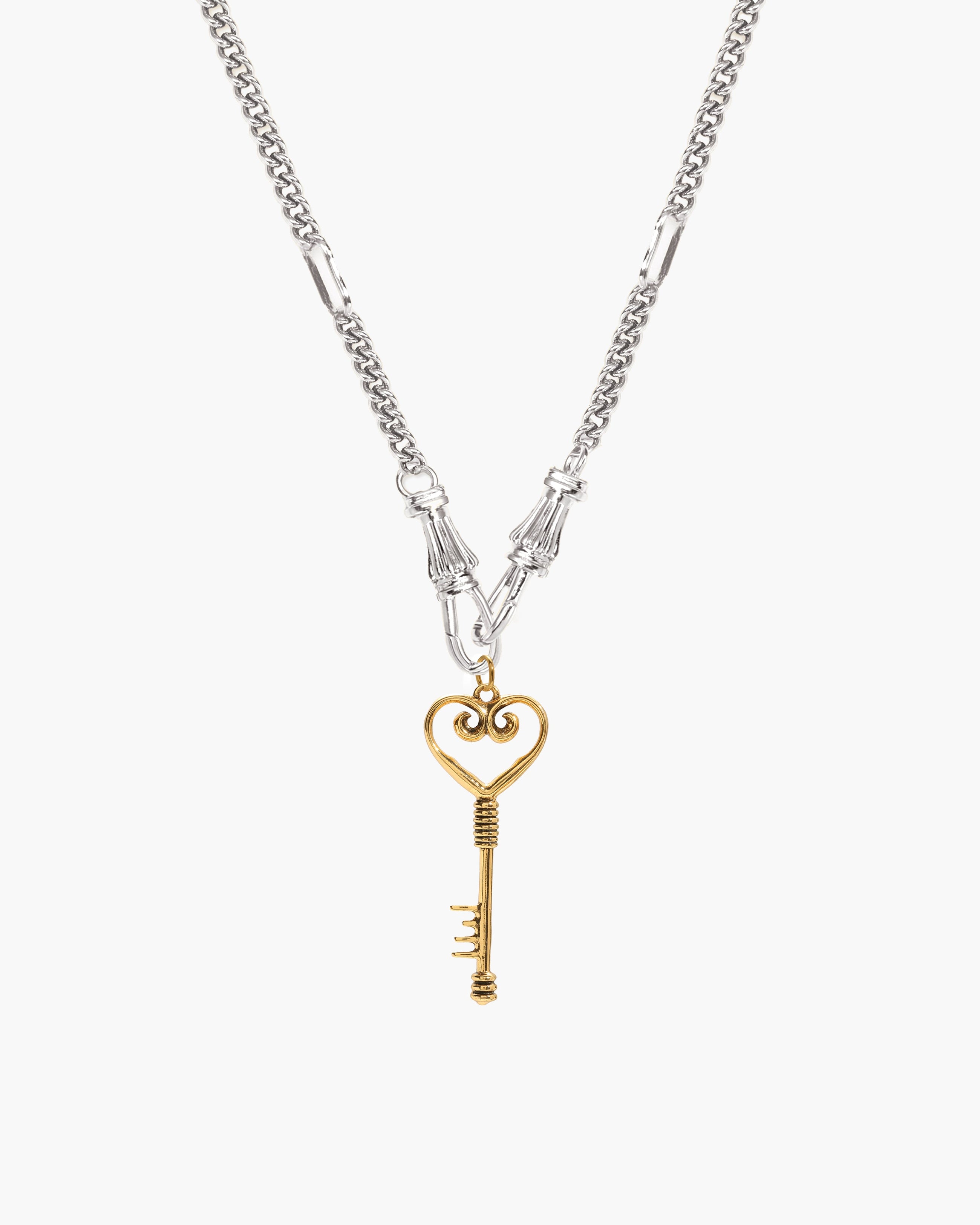 Deco Clasp Chain Necklace in Gold