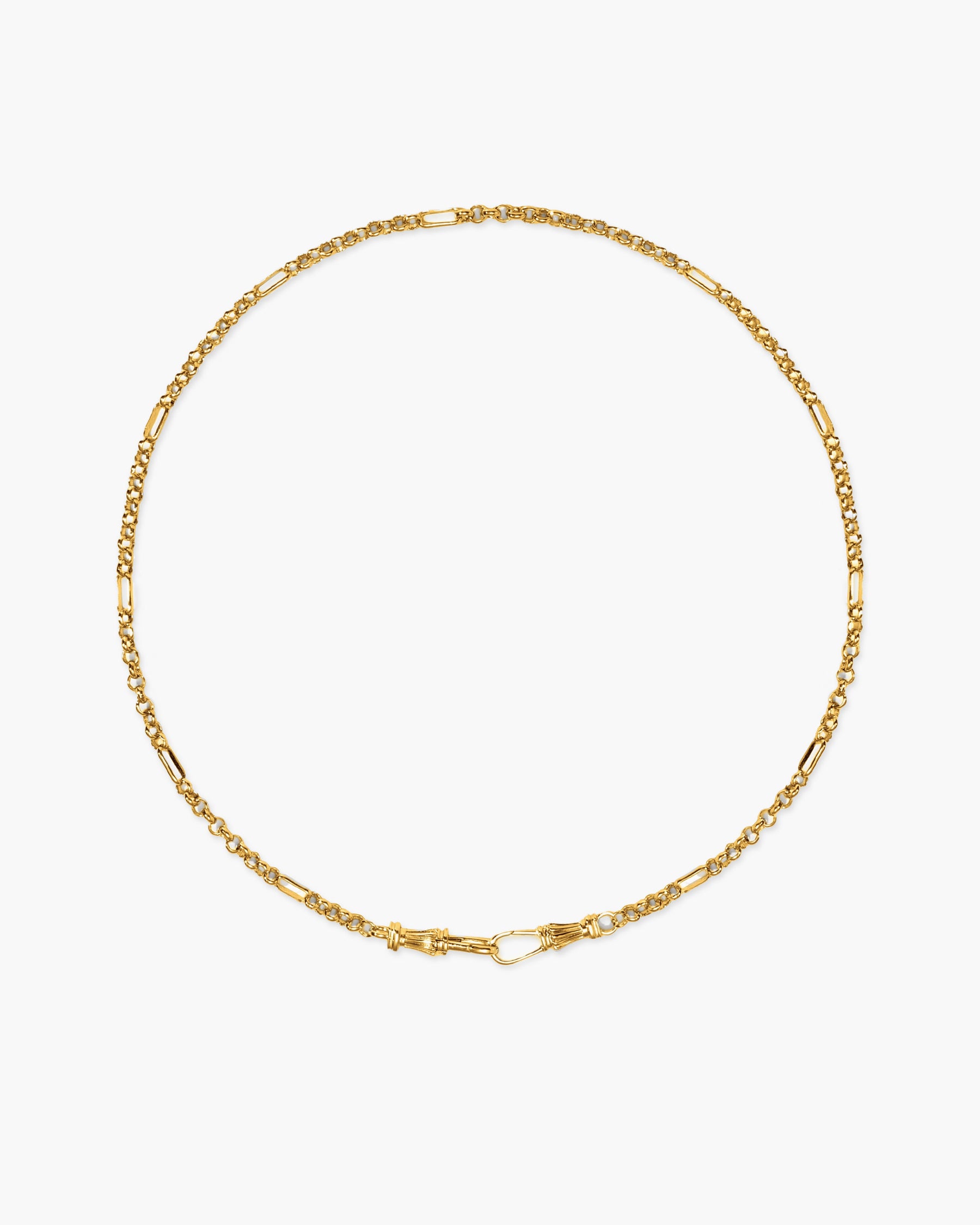 Deco Clasp Chain Necklace in Gold