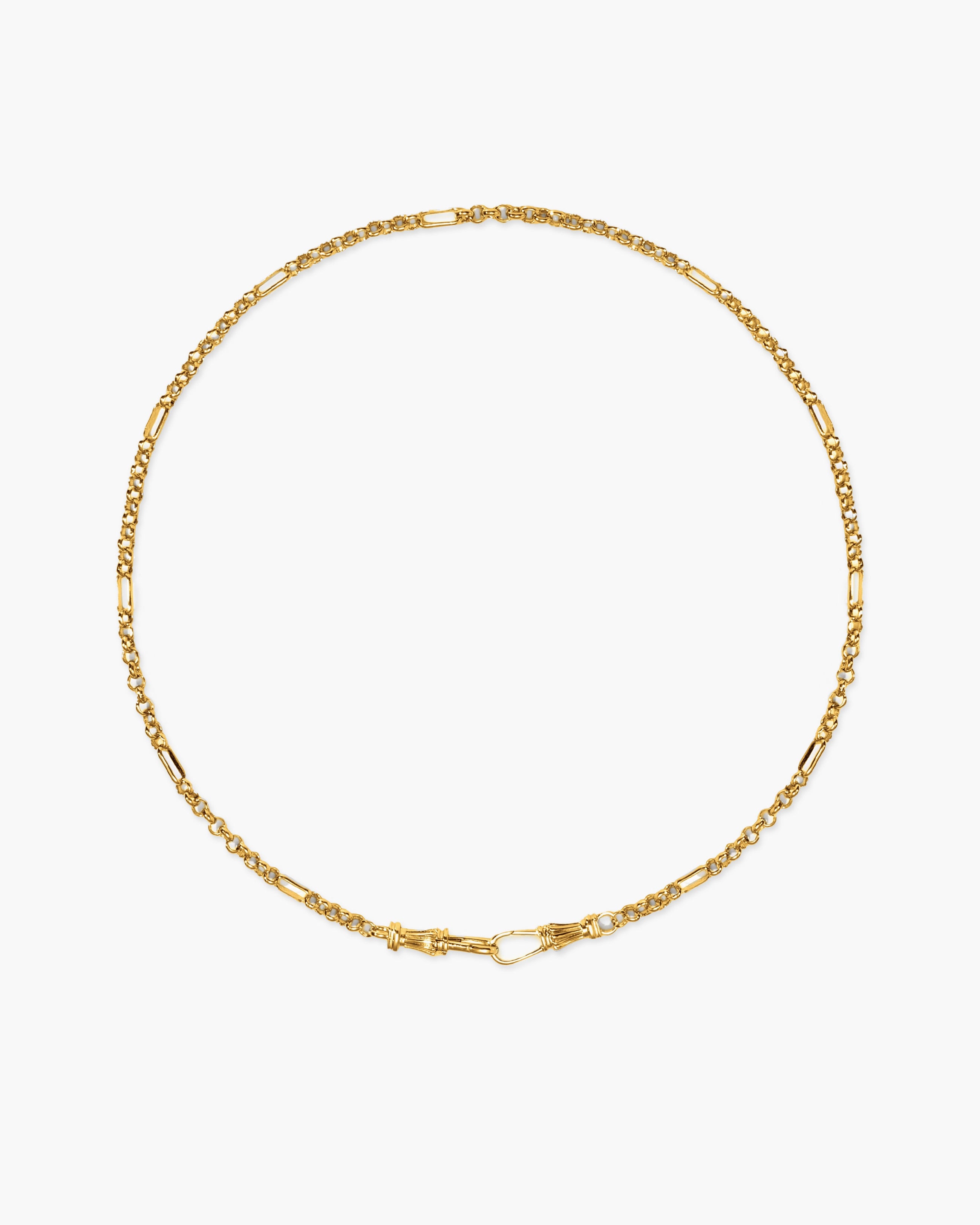 Deco Clasp Chain Necklace in Gold