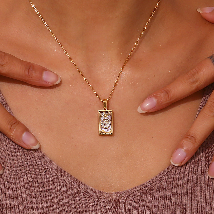 The Wheel - Tarot card Dainty 18k | Silver Necklace with Mother of Pearl