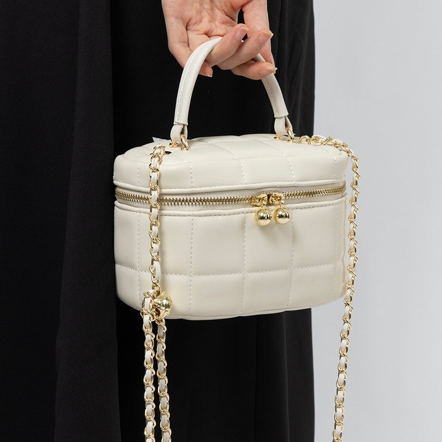 Women's Genuine Leather Textured Chain Shoulder Bag