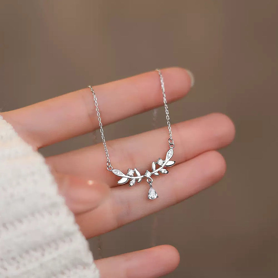 Laurel Blossom Dream Necklace