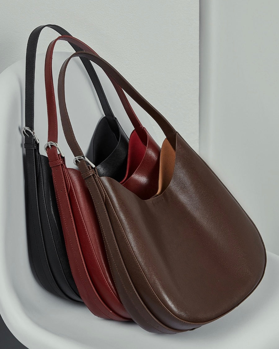 Sleek Minimalist Women's Genuine Leather Shoulder Bag