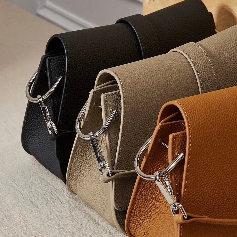 Commuter Minimalist Genuine Leather Saddle Bag