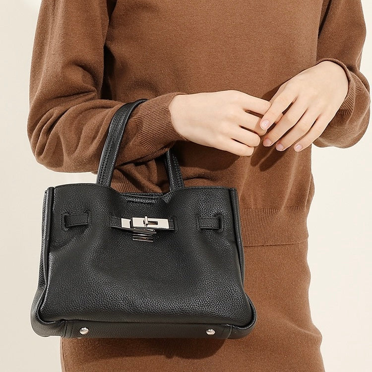 Women's Elegant Pebble Genuine Leather Crossbody Bag