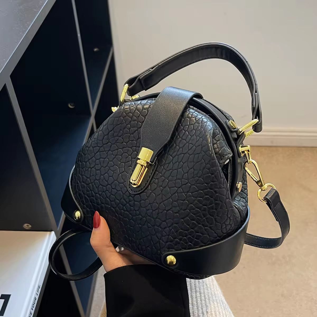 Heritage Everyday sling bag