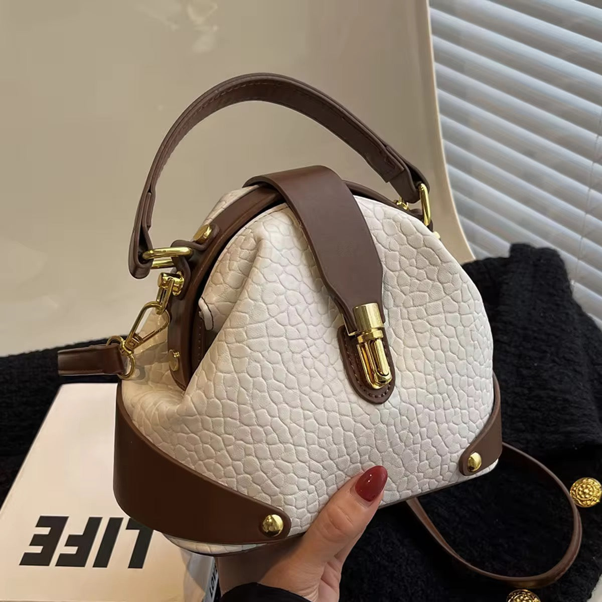 Heritage Everyday sling bag