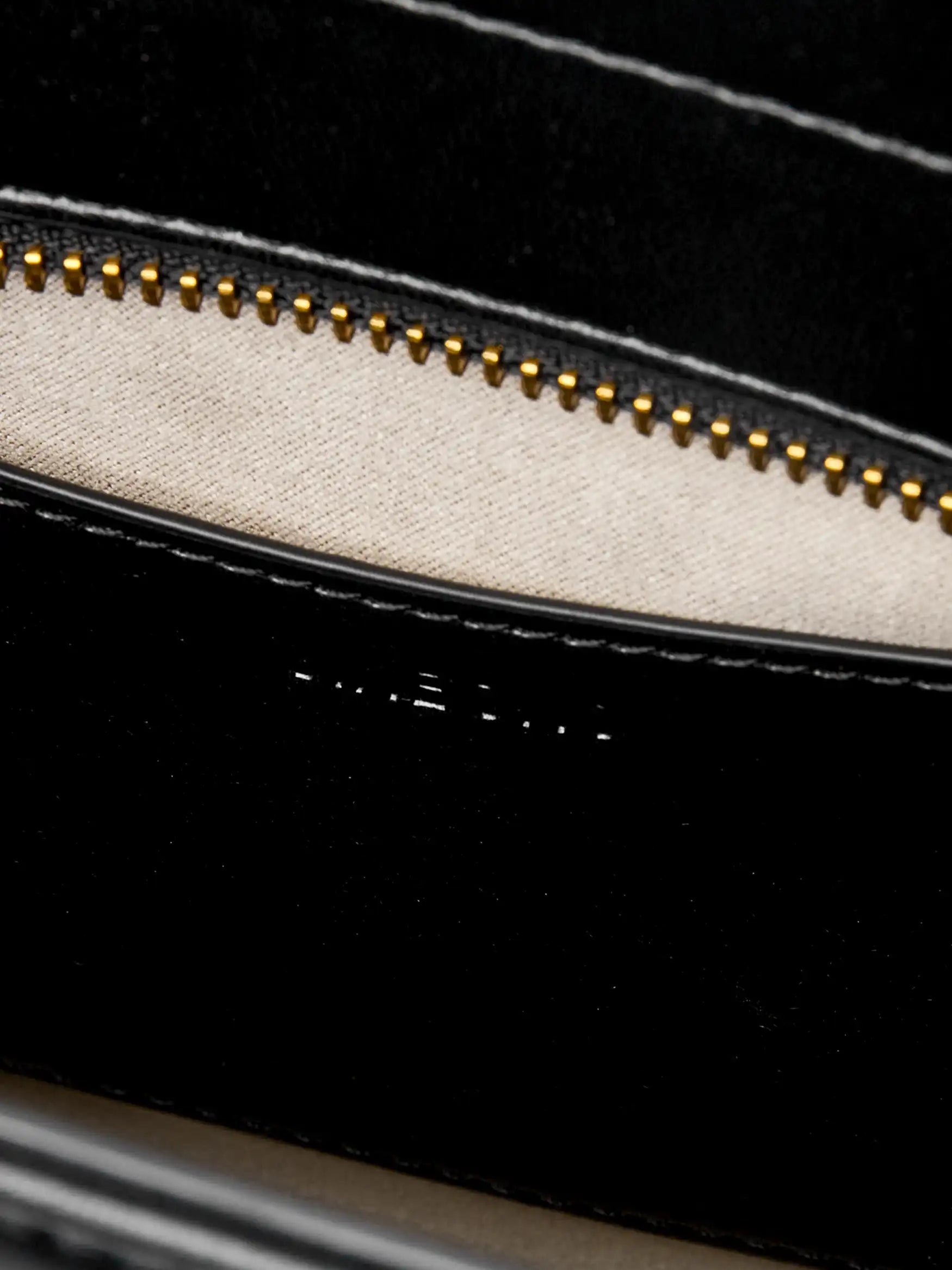 Betty Shoulder Bag- Black