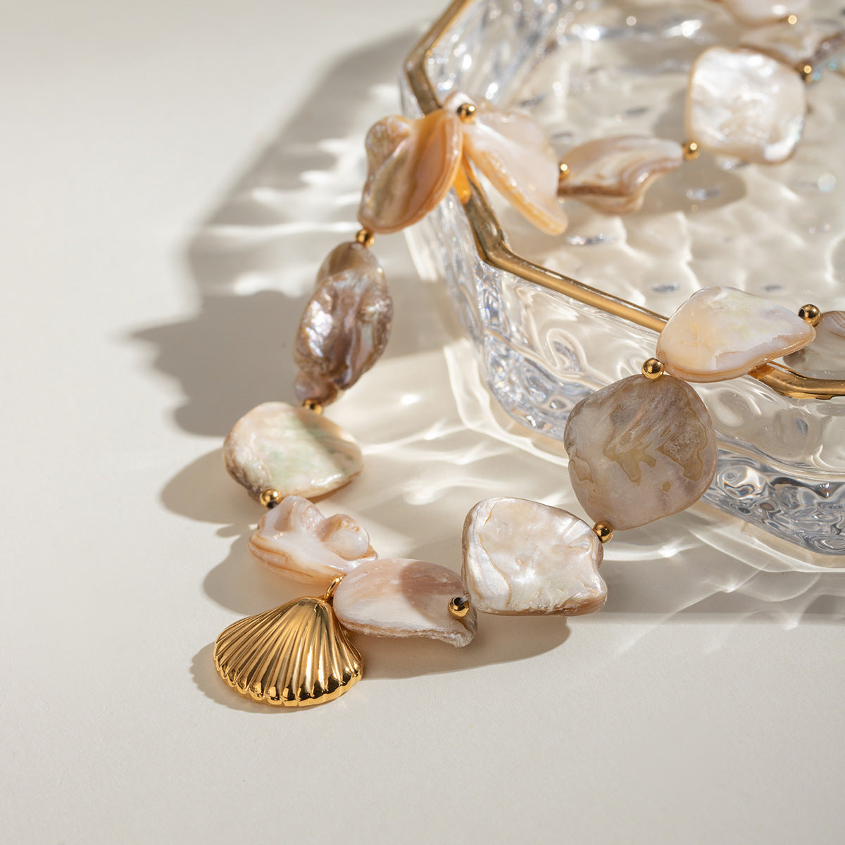Niche Shell String Pendant Necklace