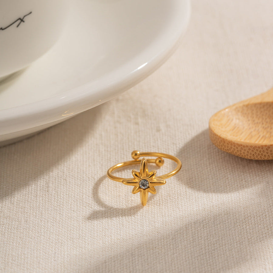 Octagram Ring Inlaid with White Diamonds