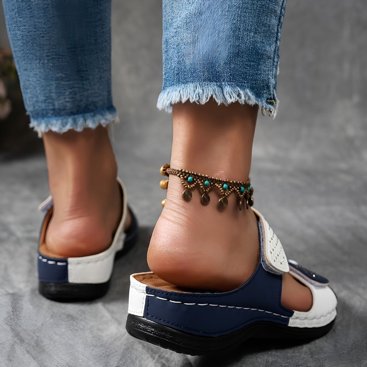 Lynn - Elegant Orthopedic Sandals