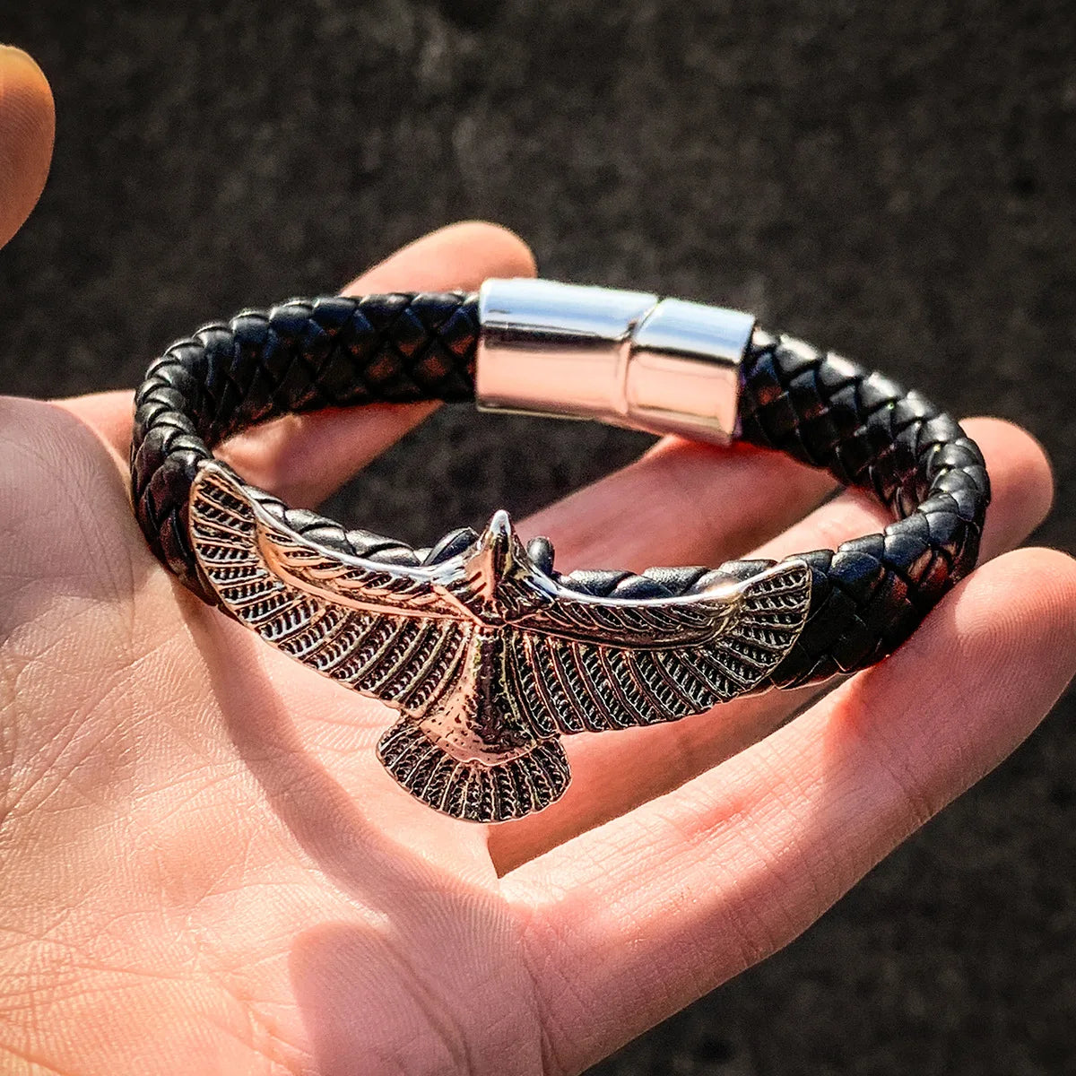 1PCS Fashion Eagle Bracelet for Men Black Leather Hand Band with Magnetic Charm Bracelet Clasp Men's Accessories Gifts
