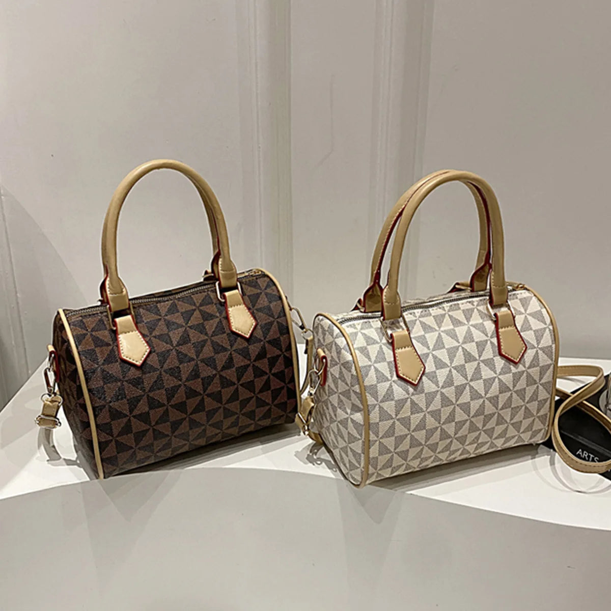 Fashion Business Crossbody Bag Windmill Print PU Color Block Trim Large Capacity Zipper Adjustable Strap Handbag for Daily Use