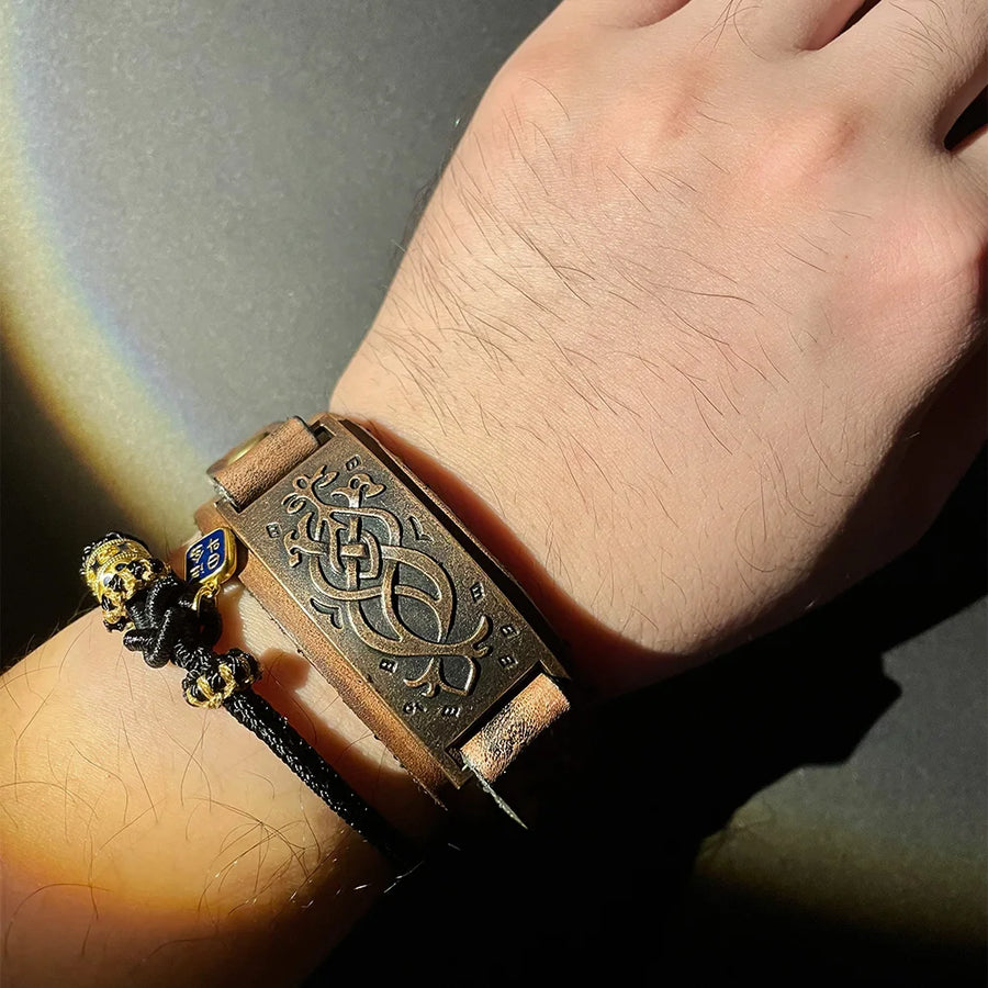 Retro Totem Pattern Cowhide Leather Buckled Wristband Bracelet For Men Handmade Adjustable Bracelet Punk Accessories Couple Gift