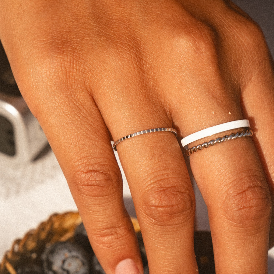 Thin Ring