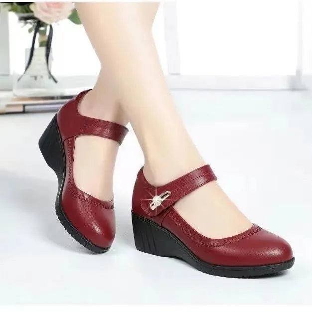 Heritage – Elegant Mid-Heel Comfort Shoes