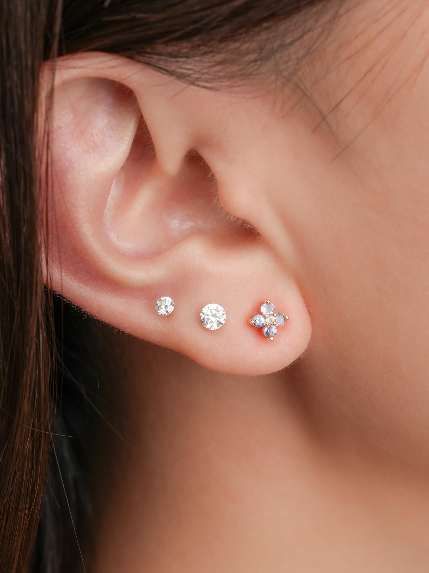 Periwinkle Clover Stud Earrings - Tanzanite