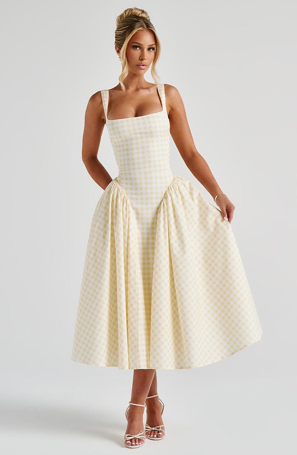 Vanzelia Maxi Dress