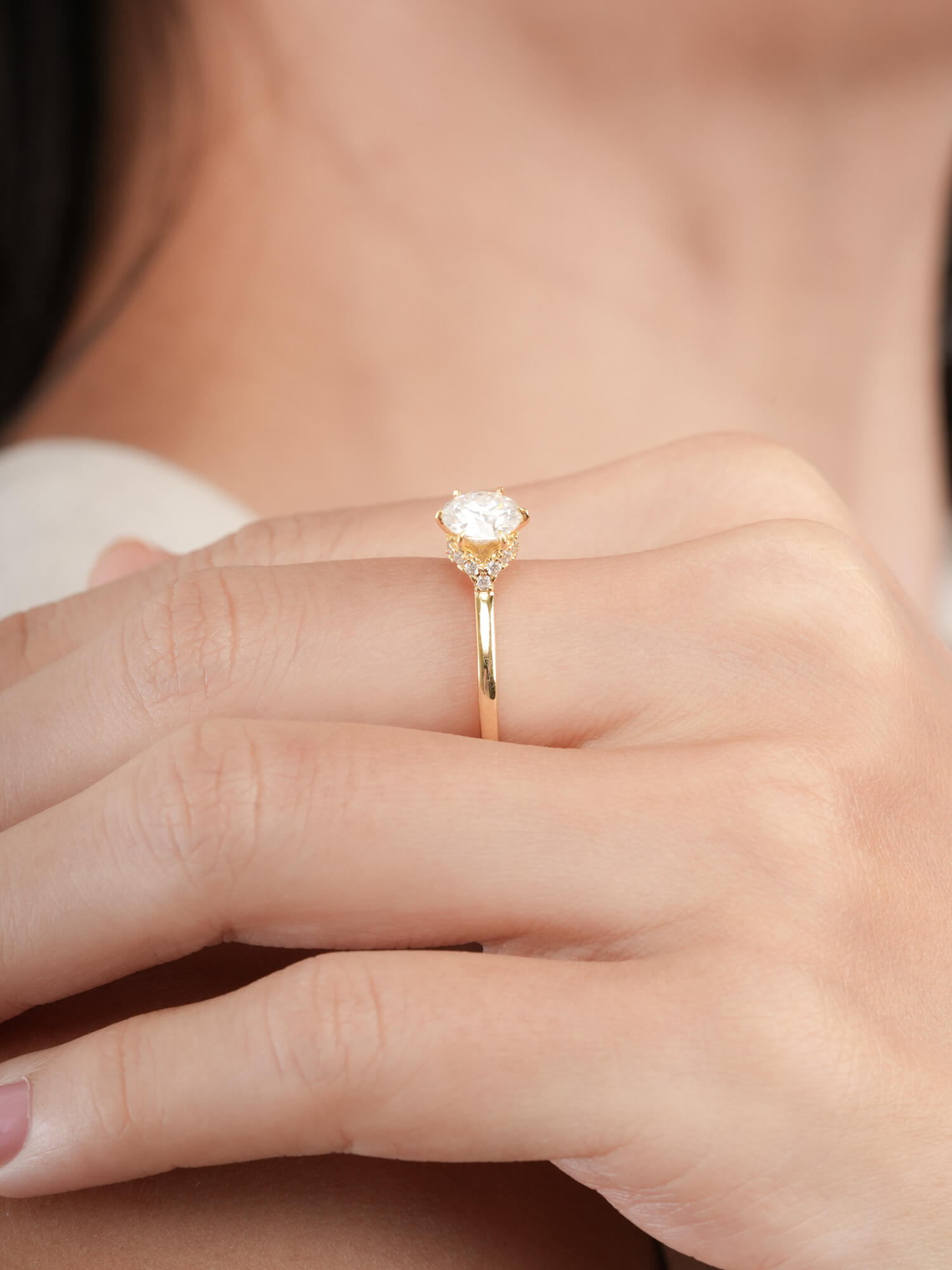 Solitaire Moissanite Arch Ring