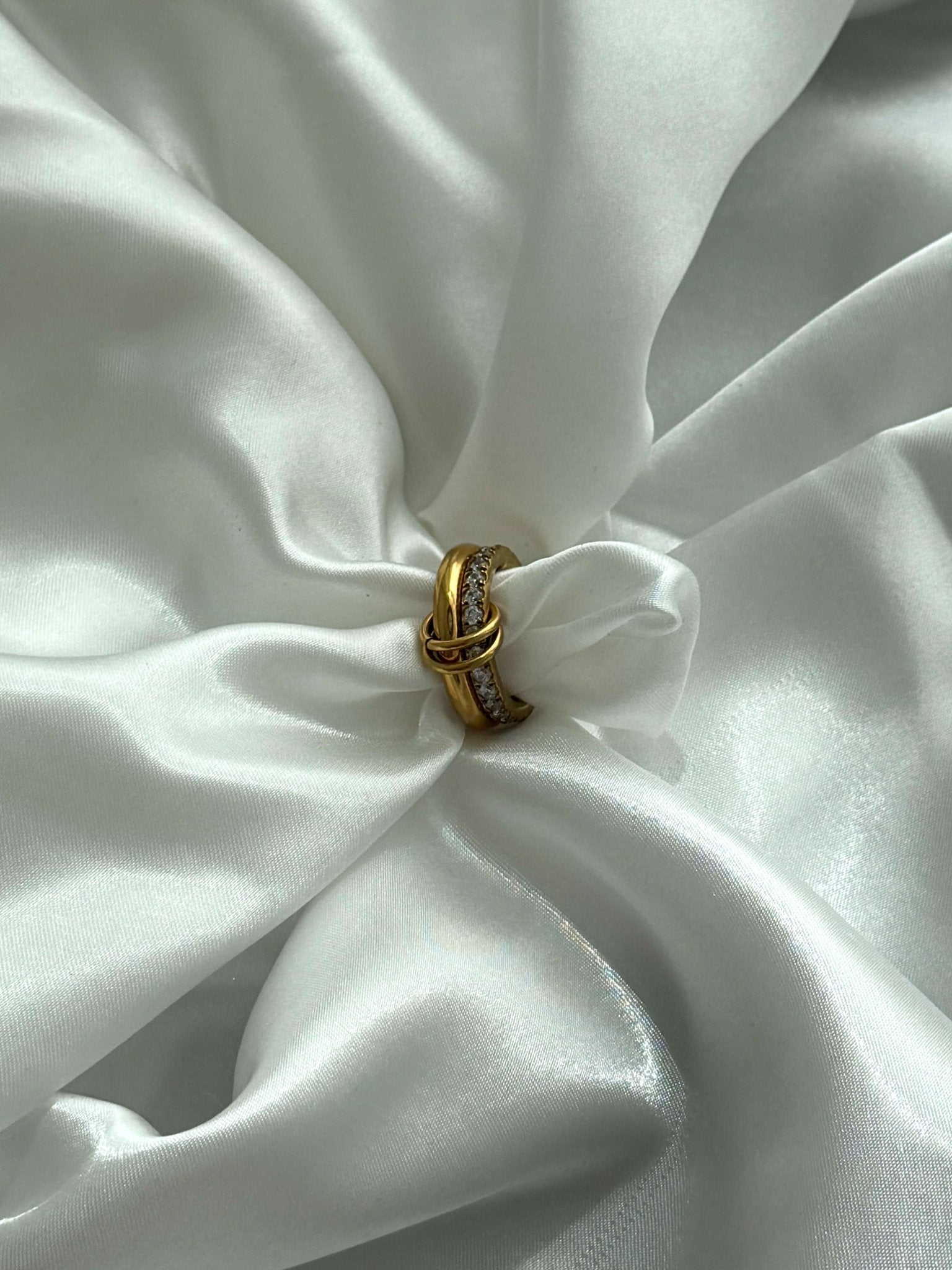 Aeliana Stacked Sparkling Band Ring