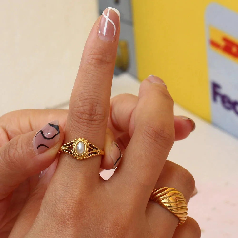Harper Pearl Ring