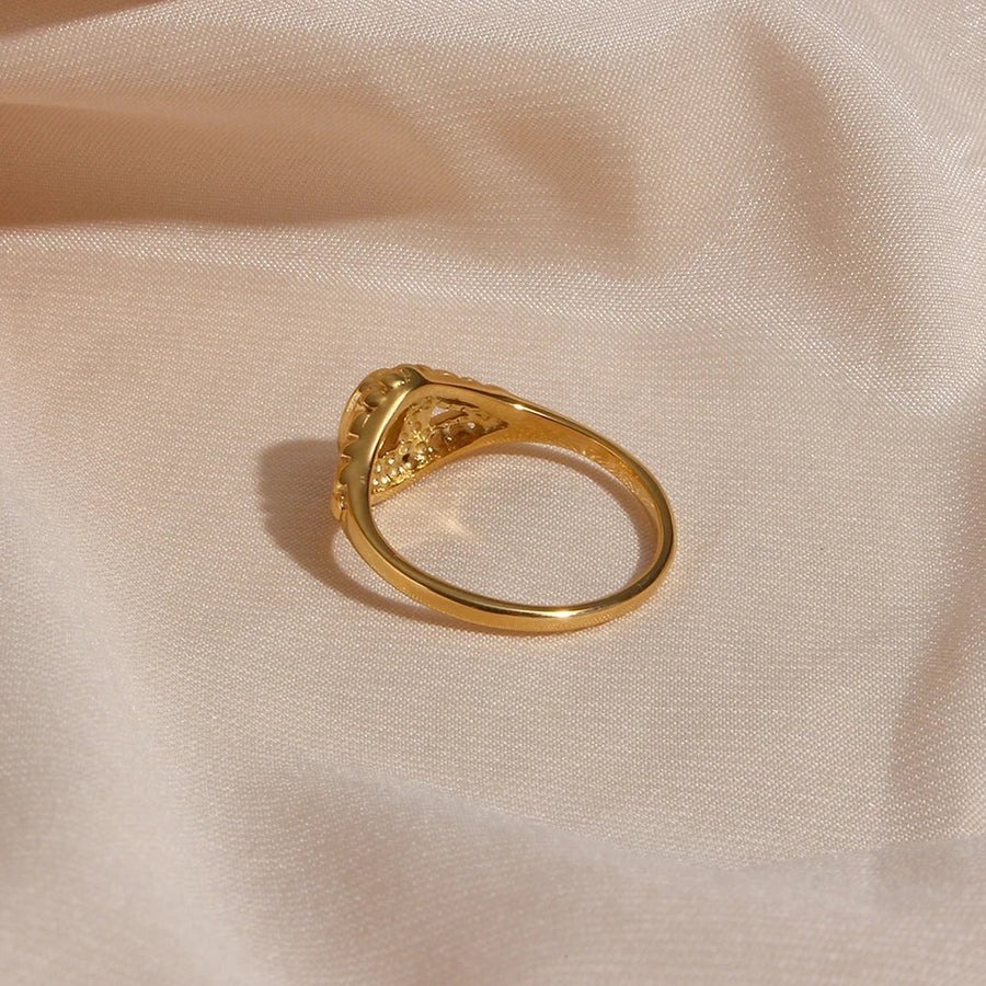 Harper Pearl Ring