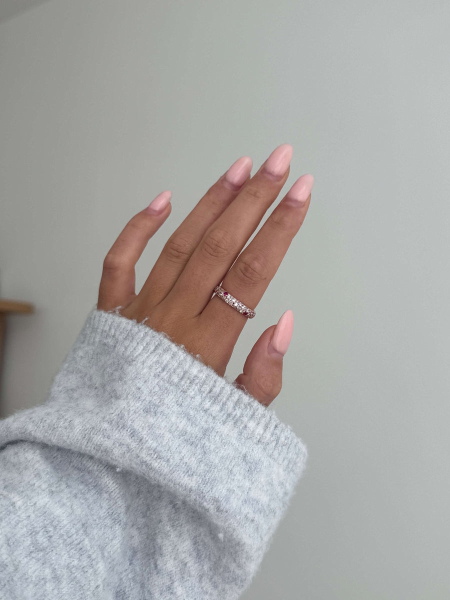Valentina Gradient Rhinestone Band Ring