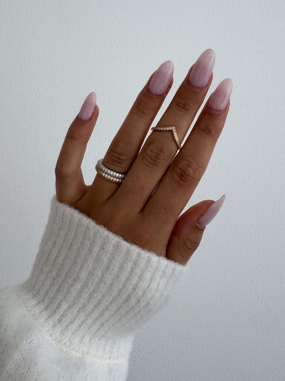 Zariah V-Cut Rhinestone Band Ring